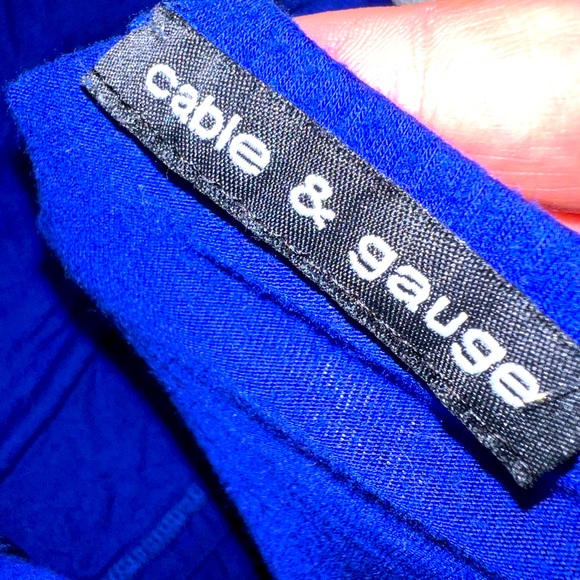 Women’s Blue Top, tank top, halter top, royal blue, size XL - Picture 6 of 6